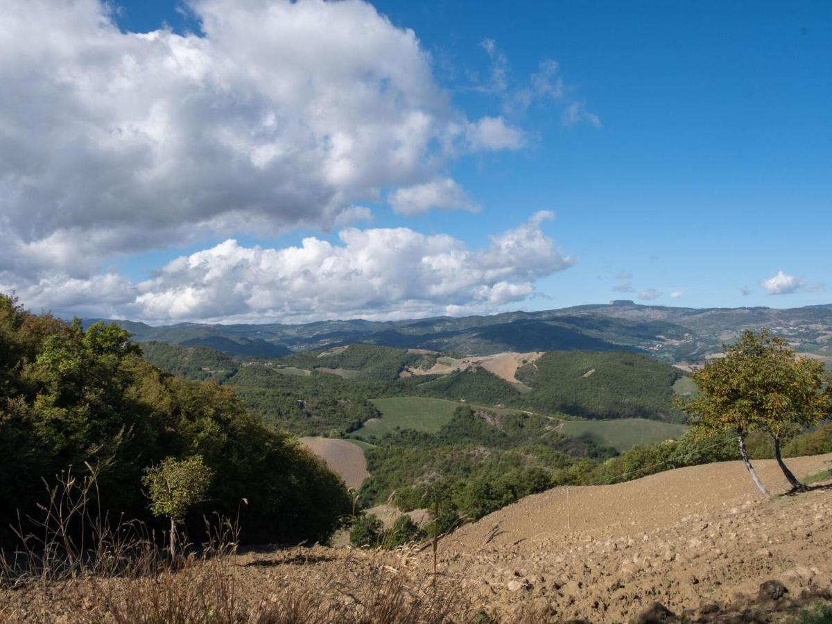 Belvilla By Oyo Borgo Tre Sant'Angelo in Vado Bagian luar foto